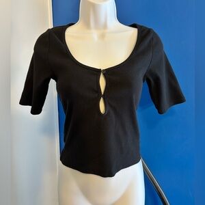 Abercrombie & Fitch Black Women's Top. MEDIUM